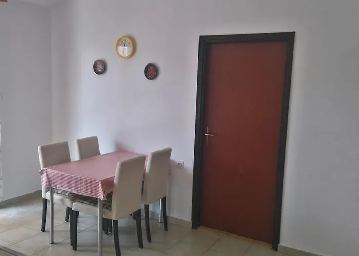 Kreso Apartamento *