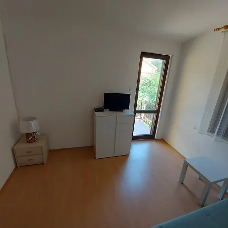 Kreso Apartment