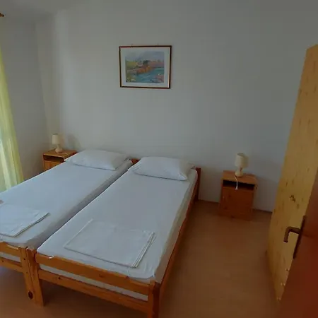 Kreso Apartment Starigrad Paklenica